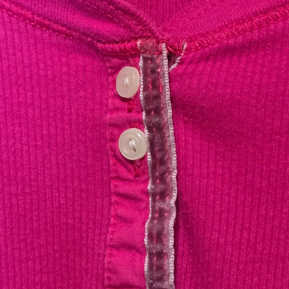 Abercrombie Henley Top Y2K Pink Fitted Ribbed Elena Gilbert Coquette Size Medium - Picture 13 of 13